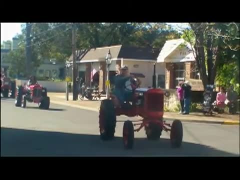 Thumbnail image for Rural Heritage Parade_ Ste. Genevieve_ Mo 10_22_16